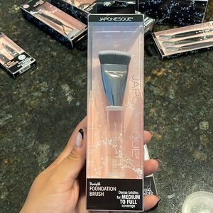 Japonesque Straight Foundation Brush